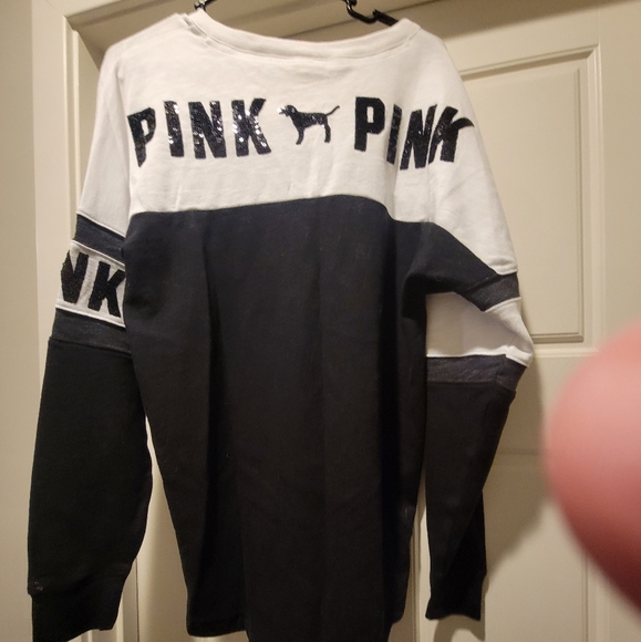 Victoria's Pink big shirt. Size S - Picture 2 of 6